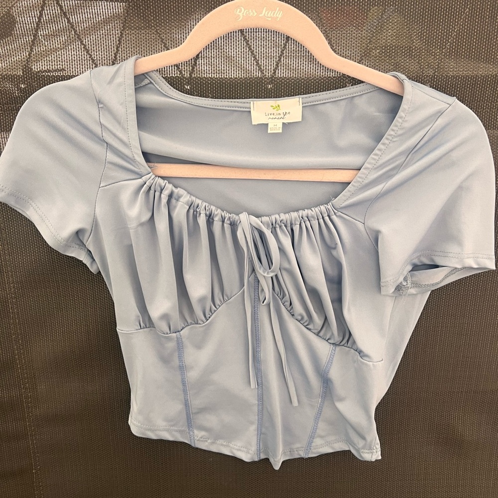 Live in the moment cute top